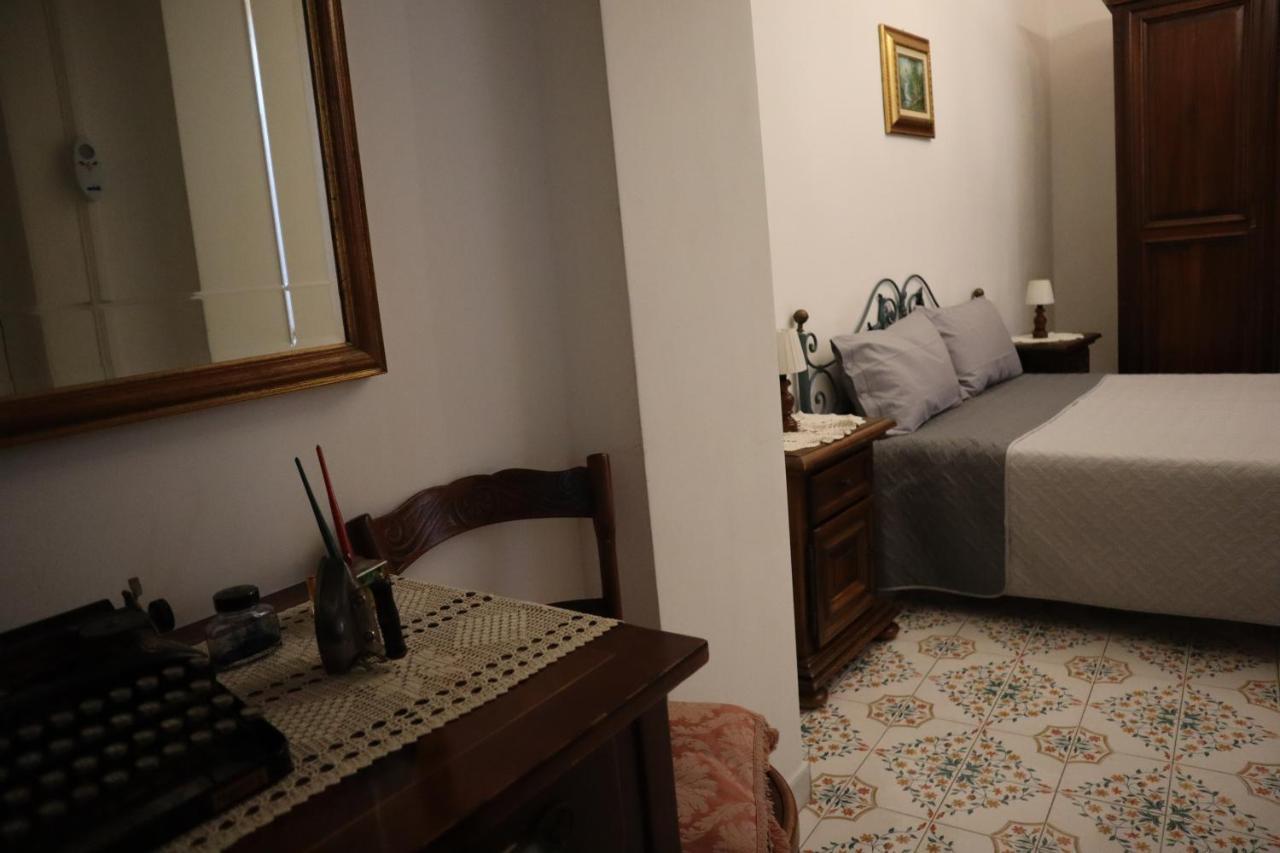 Ferienwohnung Storia Di Sofia Neapel Exterior foto